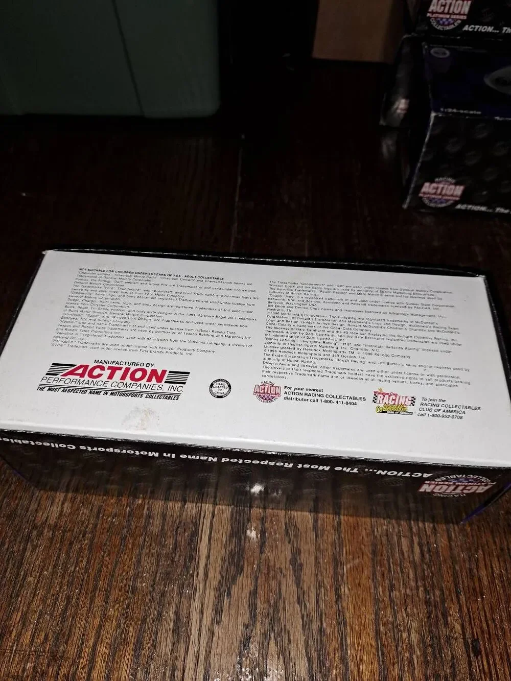 Vintage 96 Action Platinum Collectibles Darrell Waltrip Die Cast Nascar Race Car